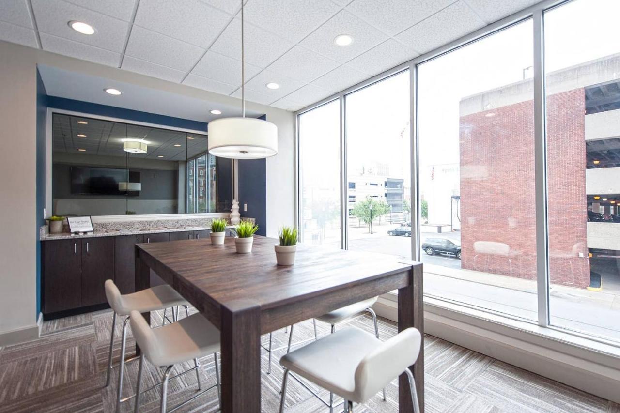 Abode Vue At 3Rd Downtown Loft Style Suite + Sleeper Sofa Louisville Exterior foto
